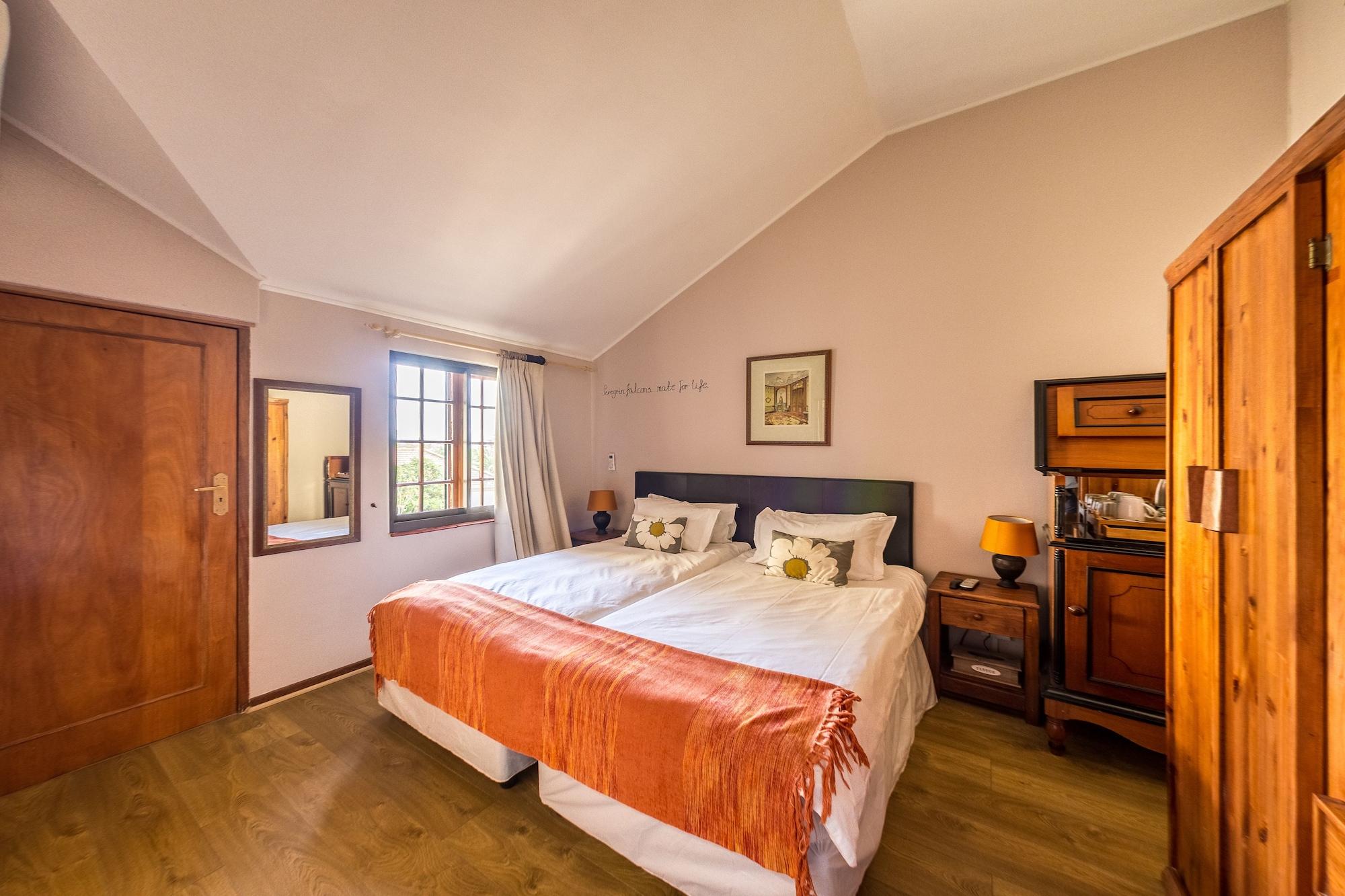 Winelands Villa Pensión y Cottages Somerset West Exterior foto
