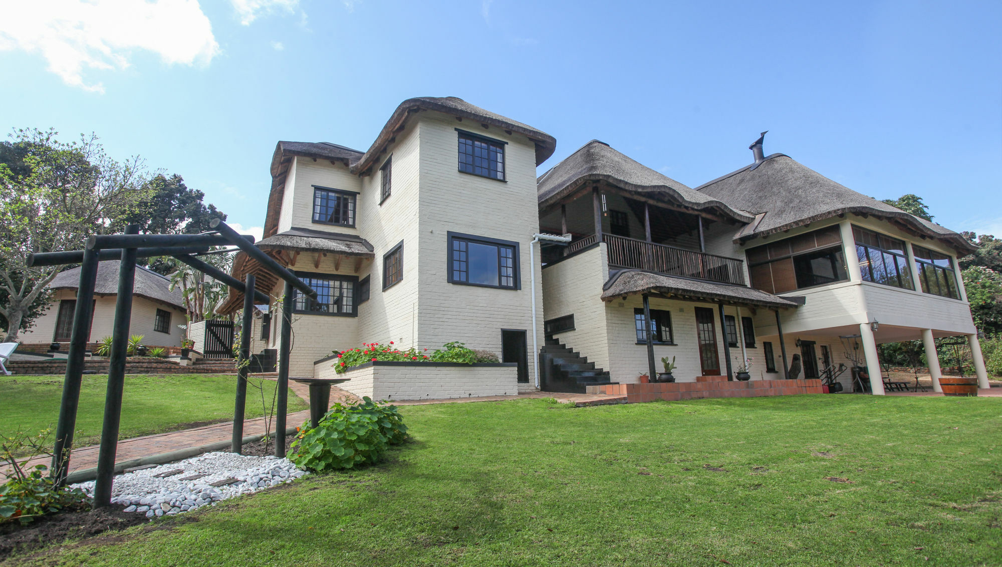 Winelands Villa Pensión y Cottages Somerset West Exterior foto